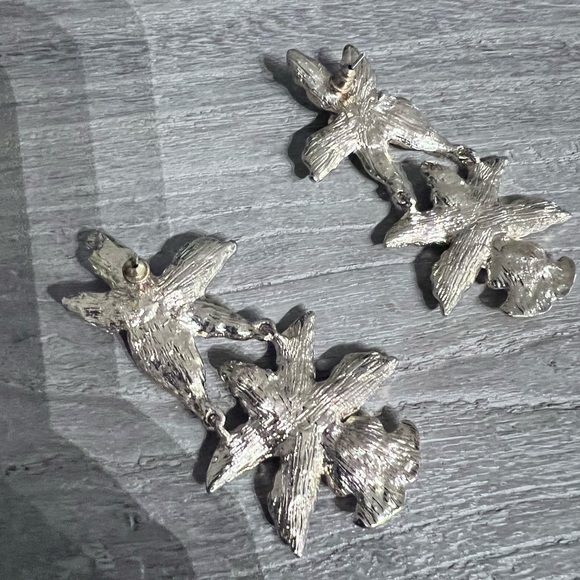 ORCHID EARRINGS - OVERSIZED - Picture 4 of 4